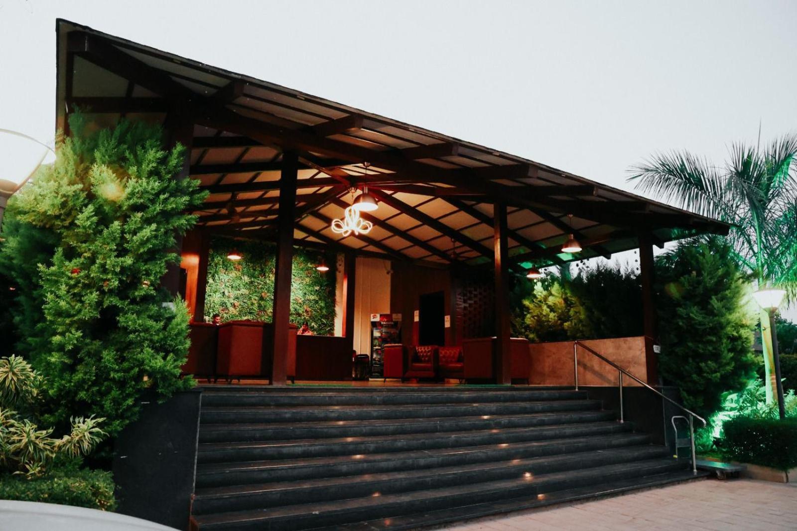 Veerdency Luxury Resort Devanahalli Exteriér fotografie
